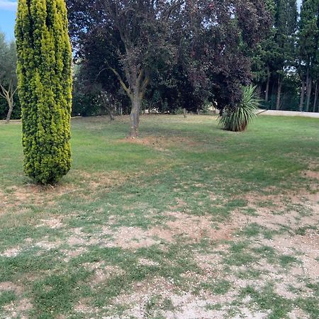 Saint-Laurent-la-Vernède Gite Les Oliviers 10 Pers Piscine Au Calme 4 Etoiles מראה חיצוני תמונה