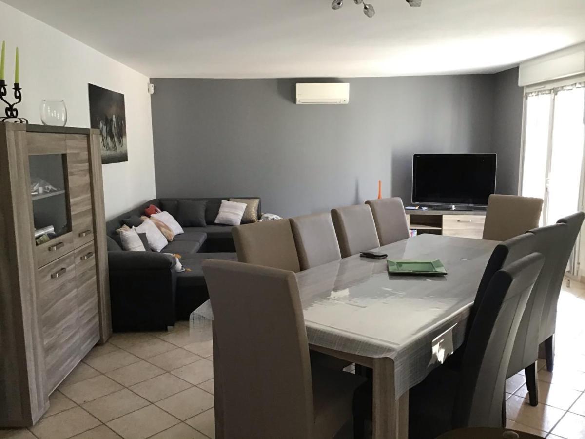 Saint-Laurent-la-Vernède Gite Les Oliviers 10 Pers Piscine Au Calme 4 Etoiles מראה חיצוני תמונה