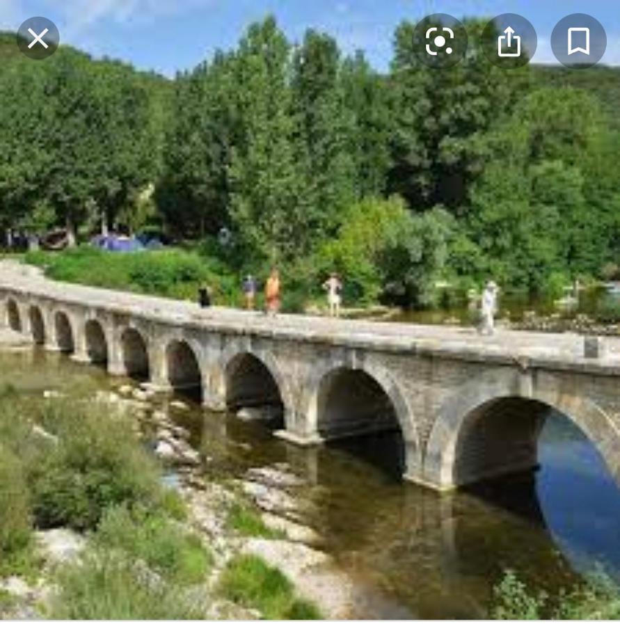 Saint-Laurent-la-Vernède Gite Les Oliviers 10 Pers Piscine Au Calme 4 Etoiles מראה חיצוני תמונה