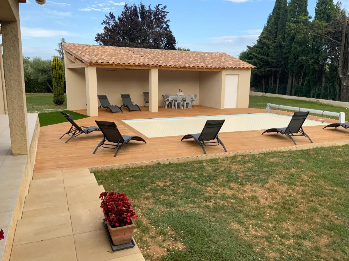 Saint-Laurent-la-Vernède Gite Les Oliviers 10 Pers Piscine Au Calme 4 Etoiles מראה חיצוני תמונה