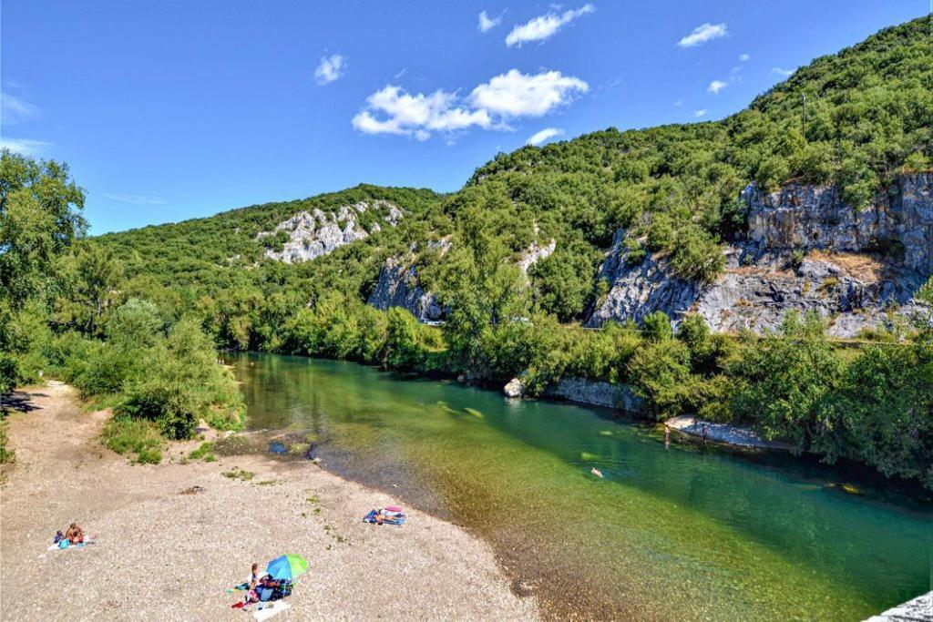 Saint-Laurent-la-Vernède Gite Les Oliviers 10 Pers Piscine Au Calme 4 Etoiles מראה חיצוני תמונה